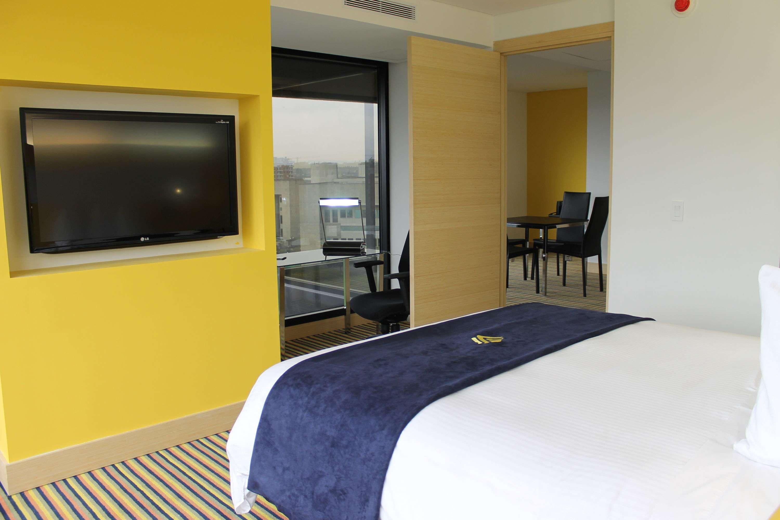 Hotel Wyndham Bogotá Exterior foto A room at the hotel